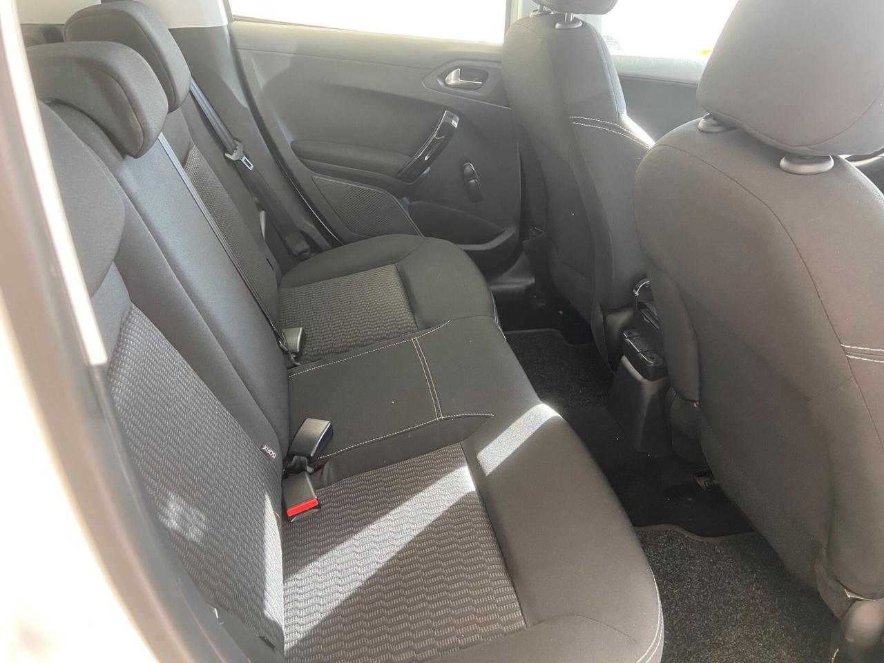 Peugeot 208 PureTech 82 5 porte Active