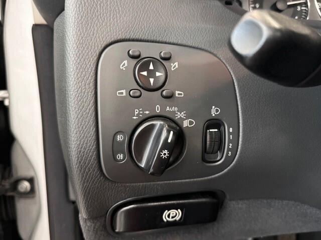 Mercedes-benz CLK 200 Kompr. TPS cat Cabrio Avantg.
