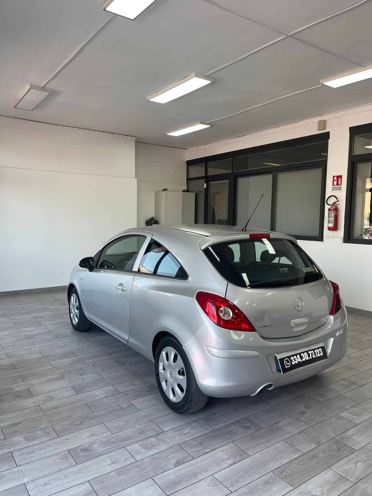 Opel Corsa 1.2 80CV 3 porte GPL-TECH Club