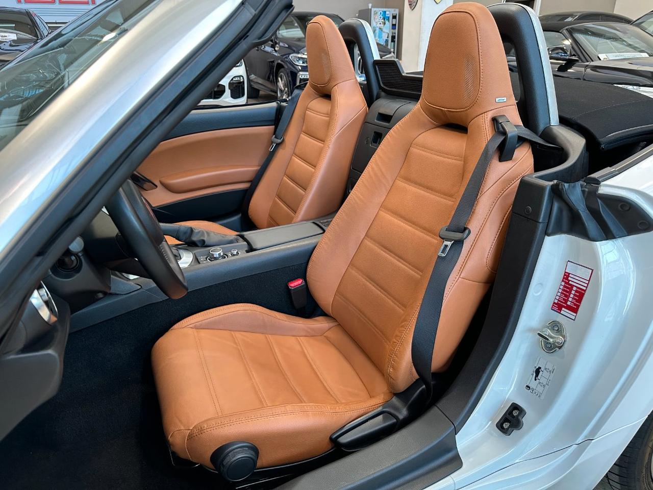 Fiat 124 Spider 1.4 m-air Lusso auto-LED-17"-Bose-Pelle-Keyless
