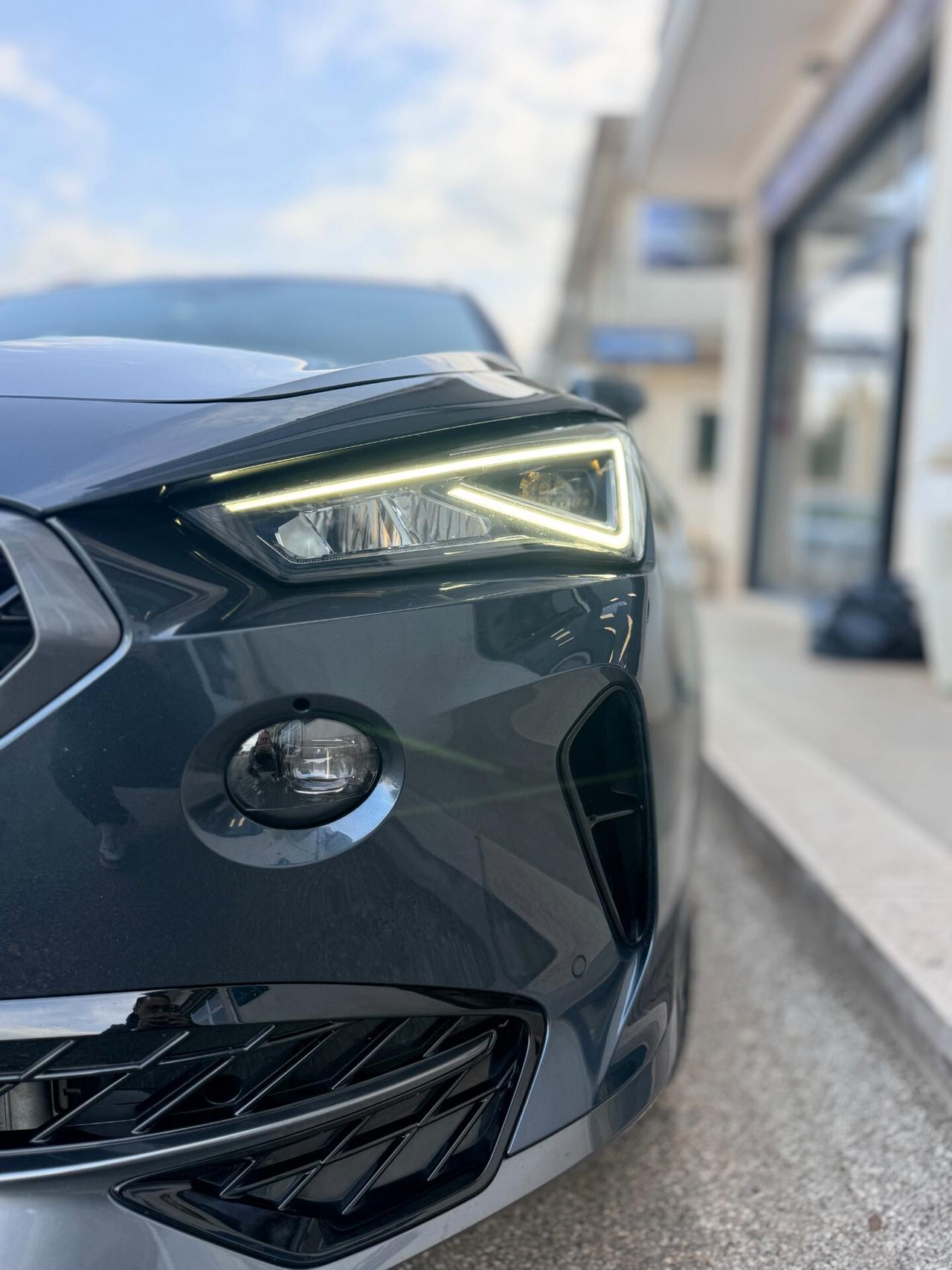 Cupra Formentor 2.0 TDI 4Drive DSG TETTO APRIBILE,APPLE CARPLAY,PELLE,PACCHETTO LUCI SOFFUSE,VIRTUAL COCKPIT