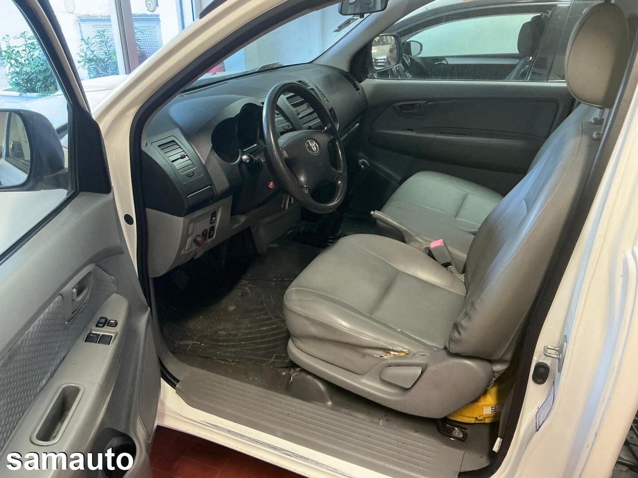 Toyota Hilux 2.4 D-4D Chissas & Cab Comfort 2010