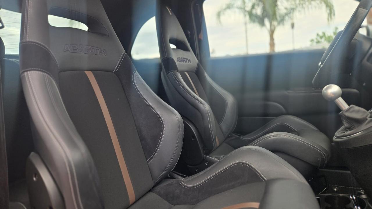 Abarth 695 1.4 t-jet 70th 180CV Anniversario Led Clima Pelle