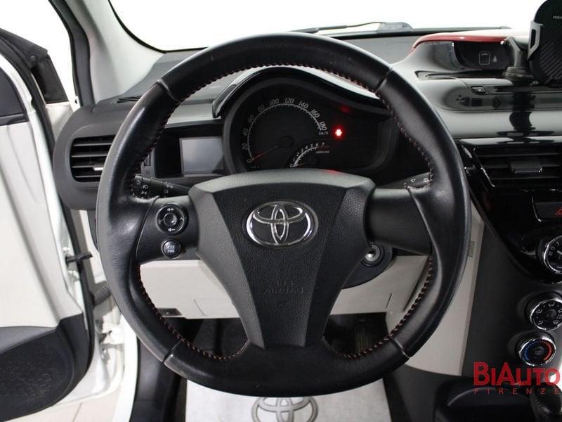 Toyota iQ iQ 1.0 Sol CVT