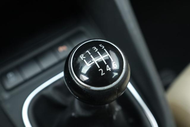 VOLKSWAGEN Golf 2.0 TDI