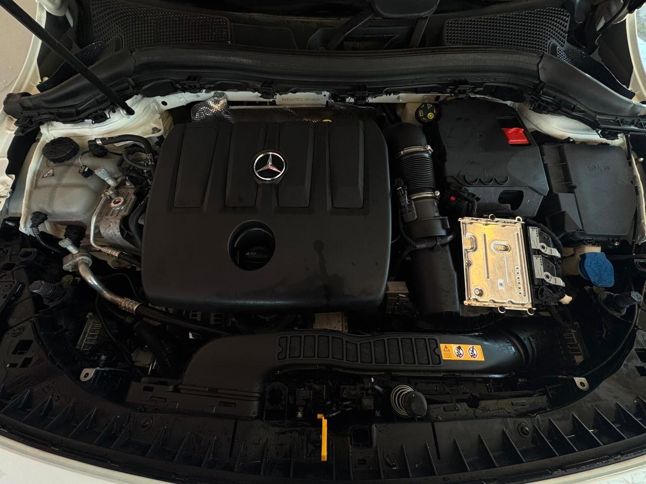 MERCEDES Classe B (W247) B 180 d Automatic ...