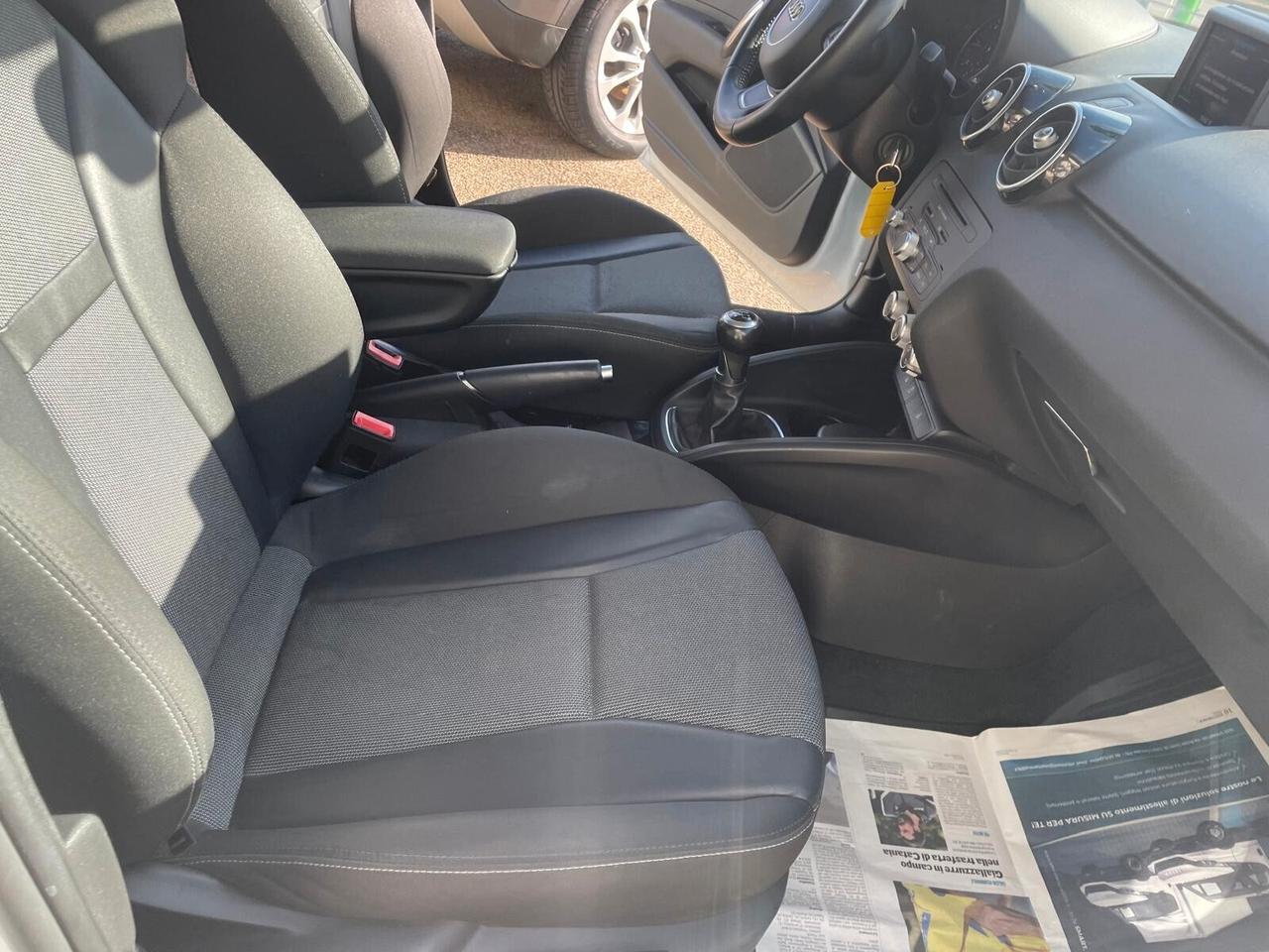 Audi A1 1.6 TDI S tronic Attraction NEOPATENTATI