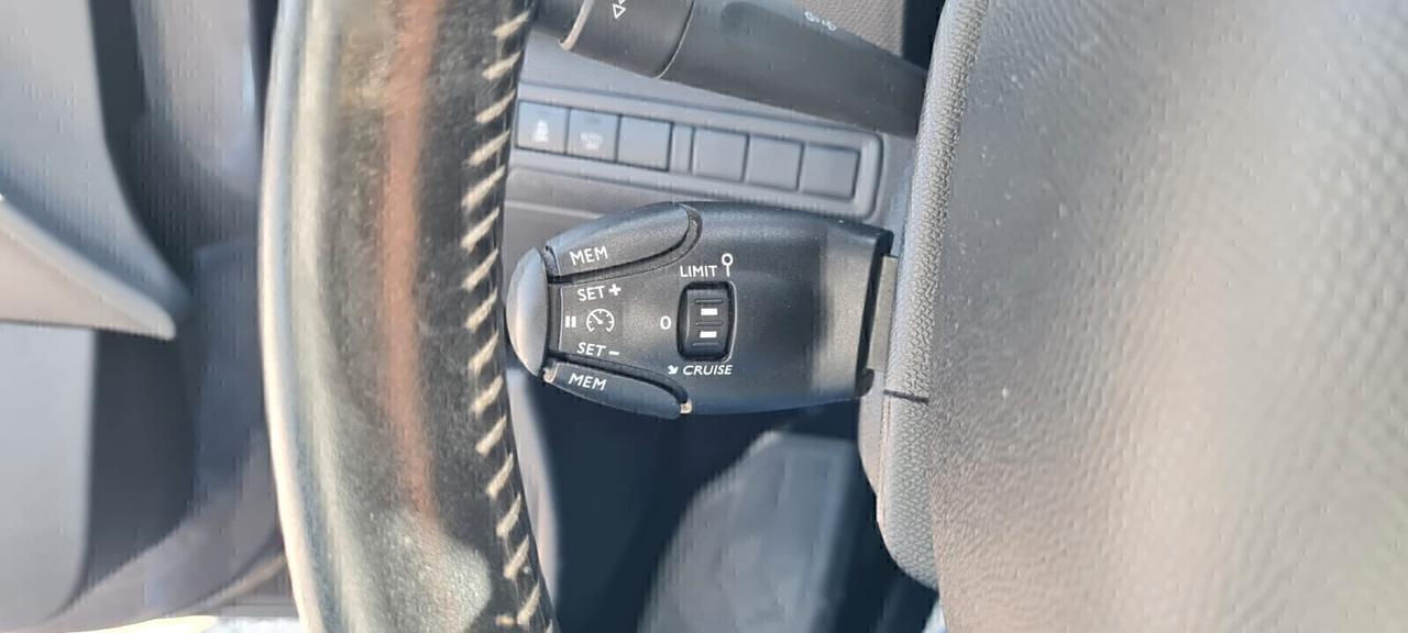 Peugeot 308 5P BlueHDi 120 -2017 - Full