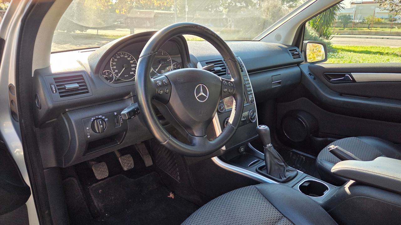 Mercedes-benz A 180 CDI Premium Navi