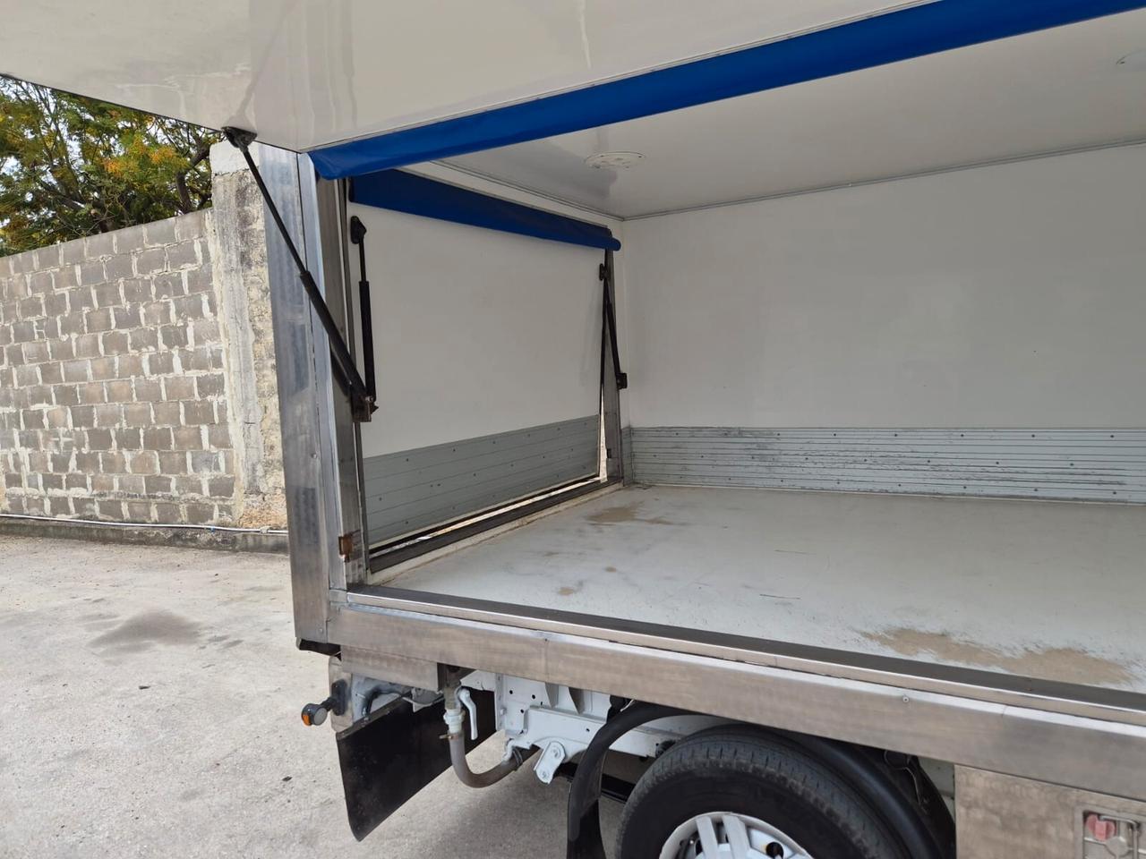 Peugeot BOXER 330 2.2 100CV FRIGO