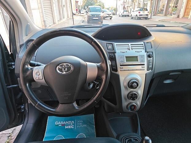 TOYOTA Yaris 1.4 D-4D 5 porte