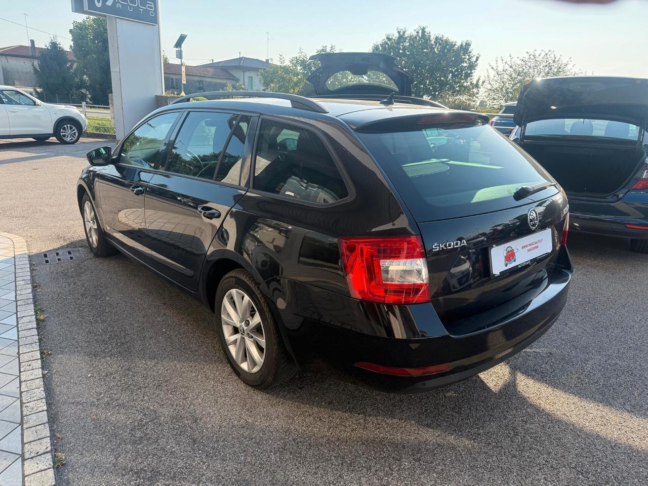 Skoda Octavia 1.6 Diesel Neopatentati Cambio Automatico