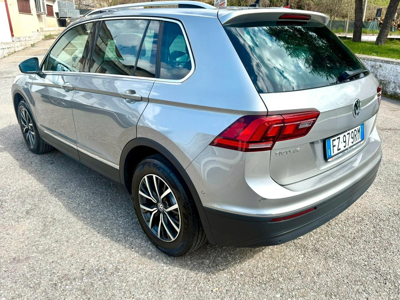 Volkswagen Tiguan 2.0 TDI SCR DSG Sport BlueMotion Technology