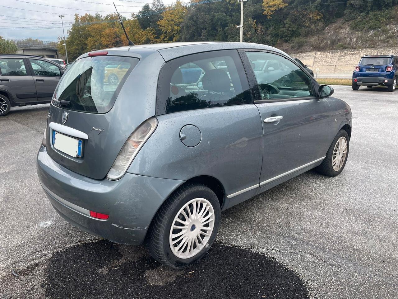 LANCIA YPSILON 1.3MJT ARGENTO 75cv