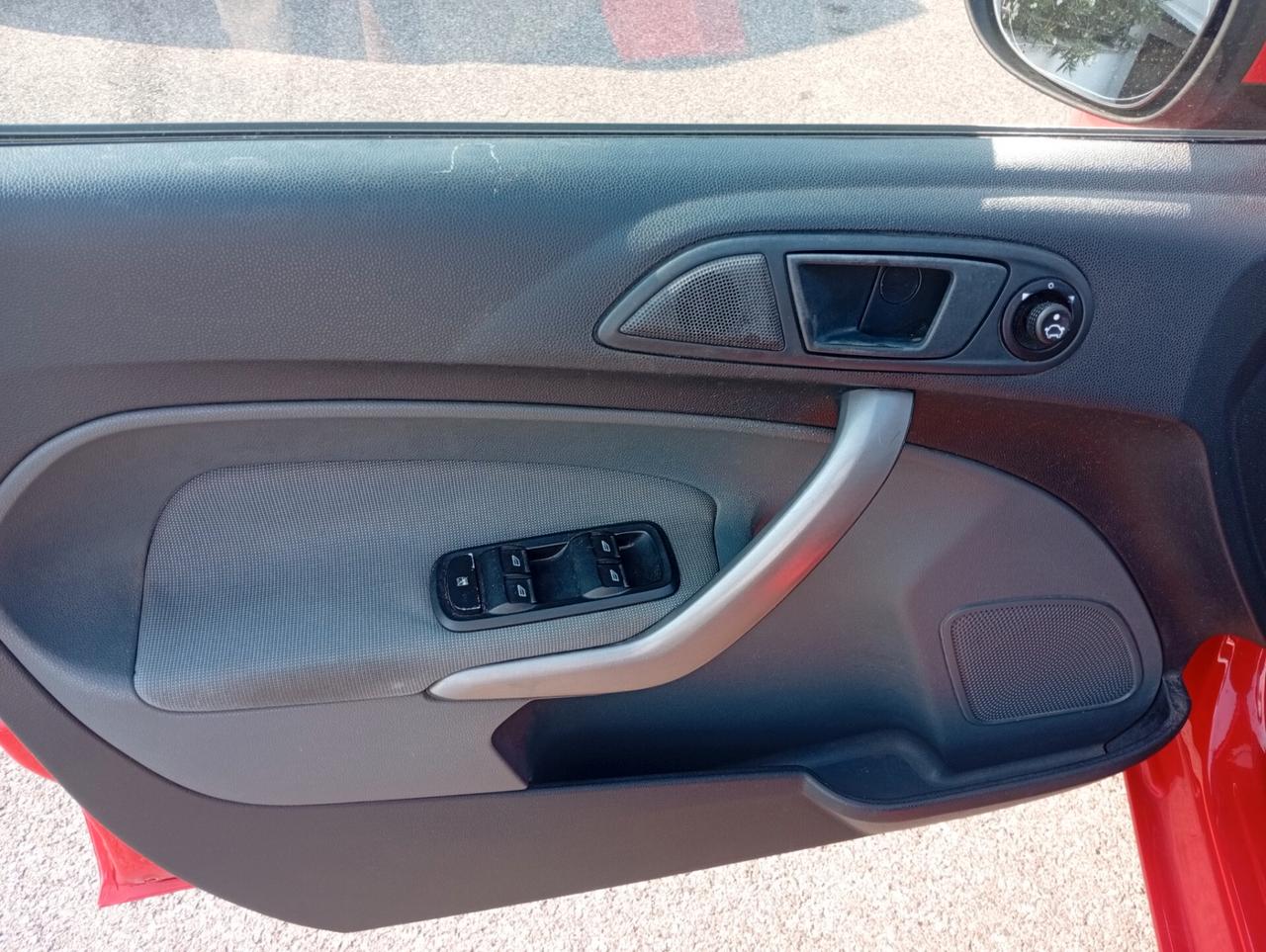 Ford Fiesta Fiesta+ 1.2 60CV 5 porte NEOPATENTATI OK
