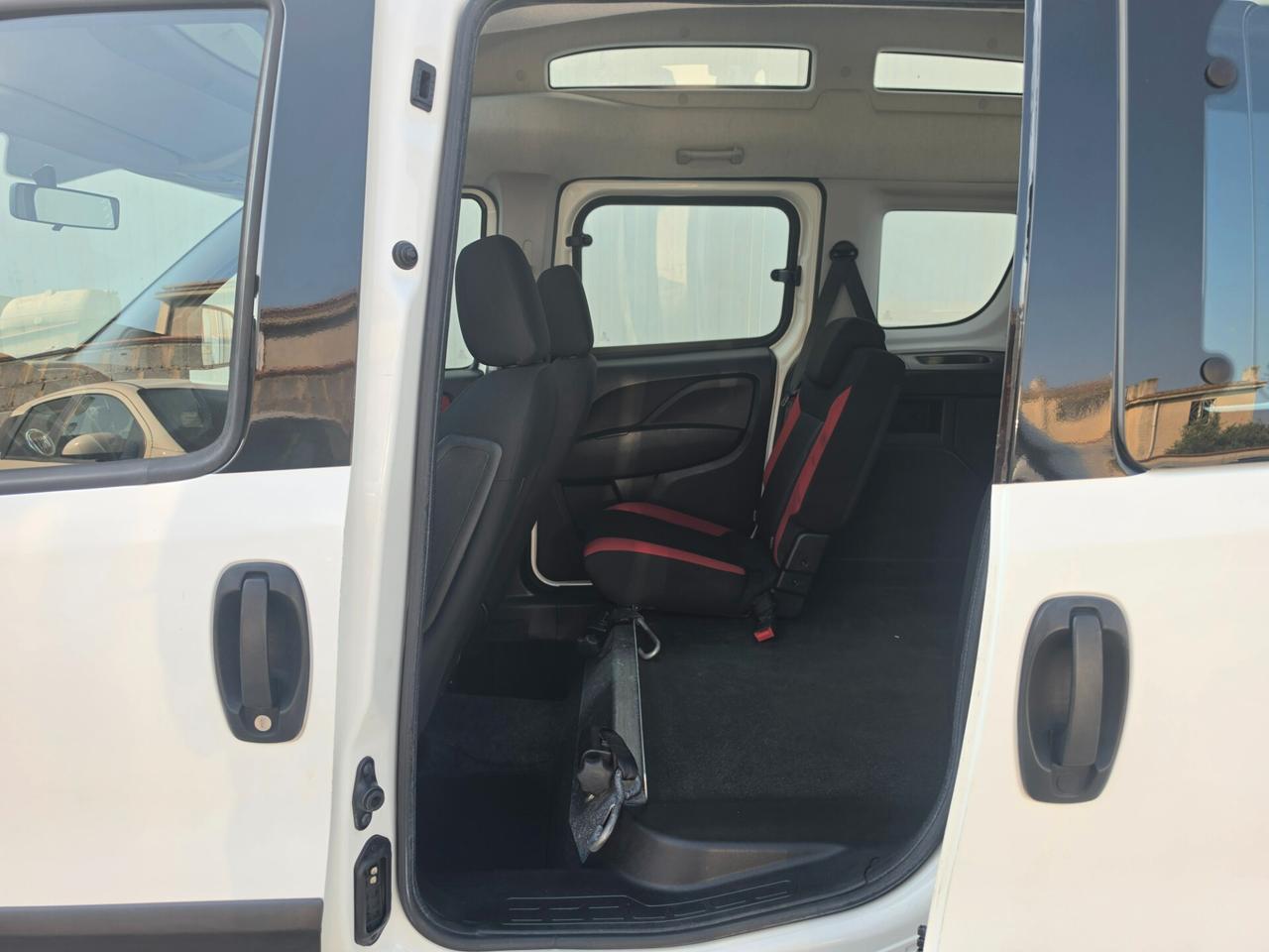 Fiat Doblò 1.6 MTJ 95CV Trasporto Disabili
