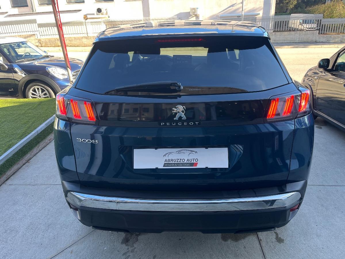 PEUGEOT 3008 BlueHDi 130 EAT8 ALLURE 64.000 KM