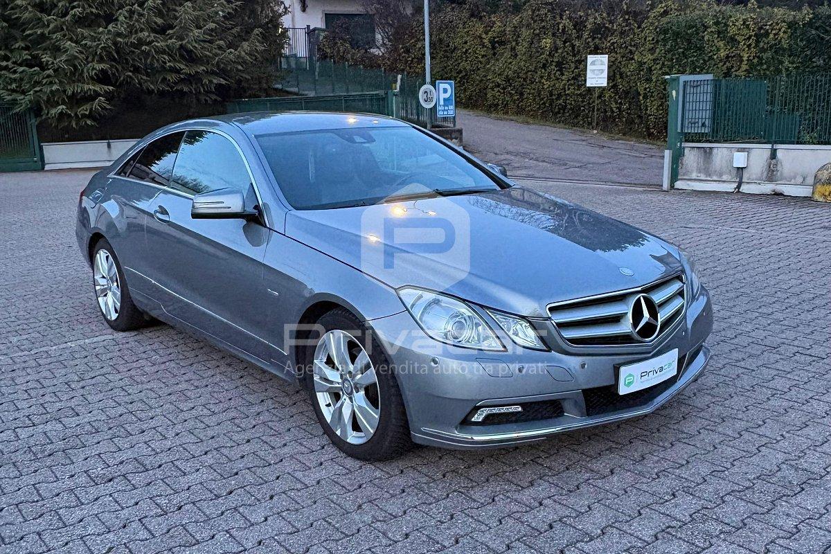MERCEDES E 220 CDI Coupé BlueEFFICIENCY Avantgarde