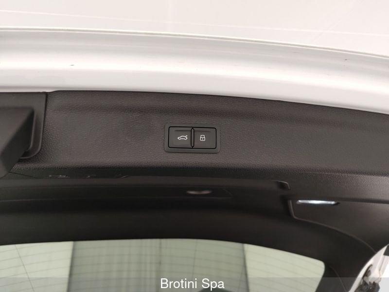Audi Q3 RS Q3 quattro S tronic