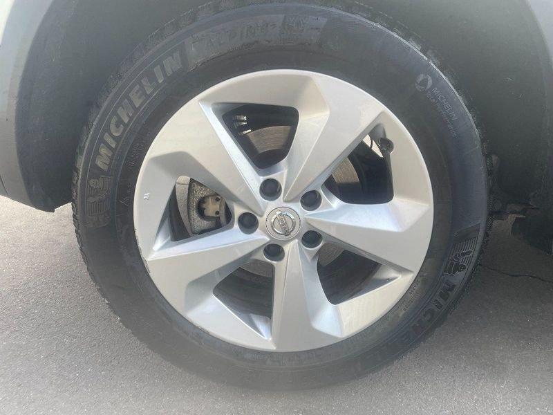 Nissan Qashqai 1.6 dCi 2WD C.AUTOMATICO 1°PROP-GARANZIA-KM CERTIF