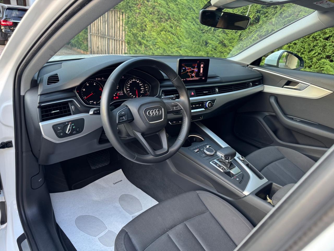 Audi A4 Avant 30 TDI S tronic Design