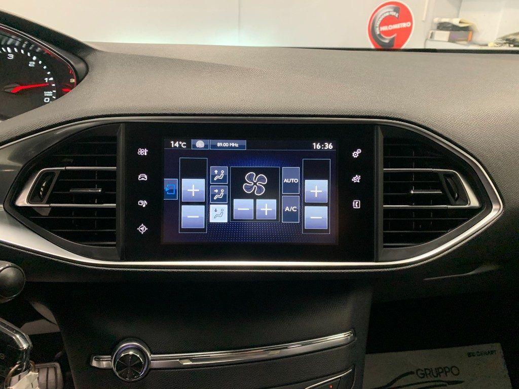 Peugeot 308 5 Porte 1.6 Diesel Automatico EAT6 Business