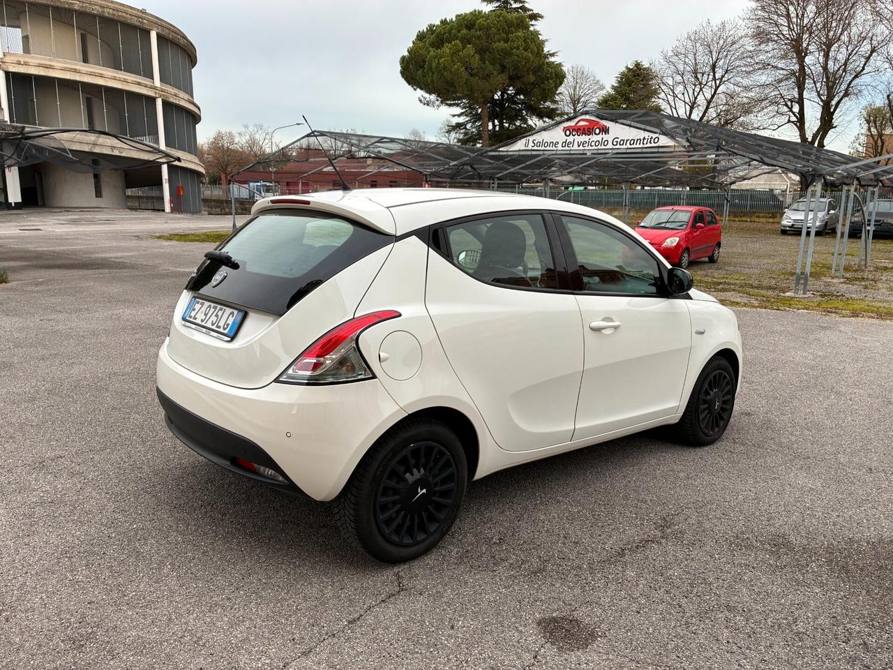 Lancia Ypsilon 1.2 69 CV GPL Ecochic Elefantino