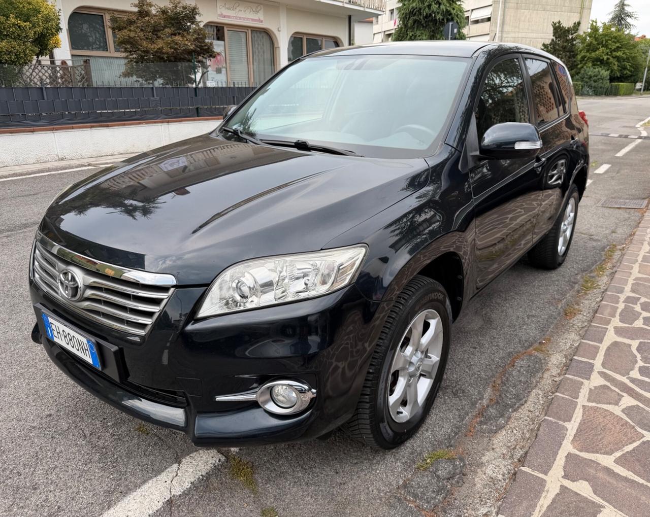 Toyota RAV 4 RAV4 Crossover 2.2 D-Cat 177 CV Executive