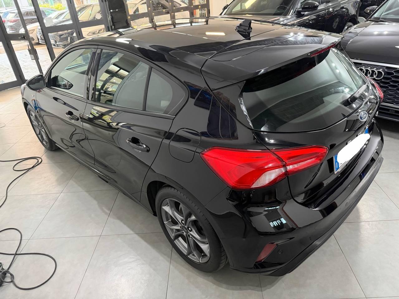 Ford Focus 2021 1.5 120 CV automatico 5p. ST-Line