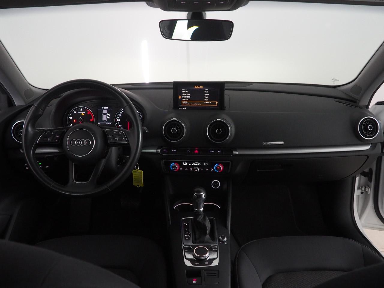 AUDI A3 III 2016 Sportback - A3 Sportback 30 1.6 tdi Business 116cv s-tronic