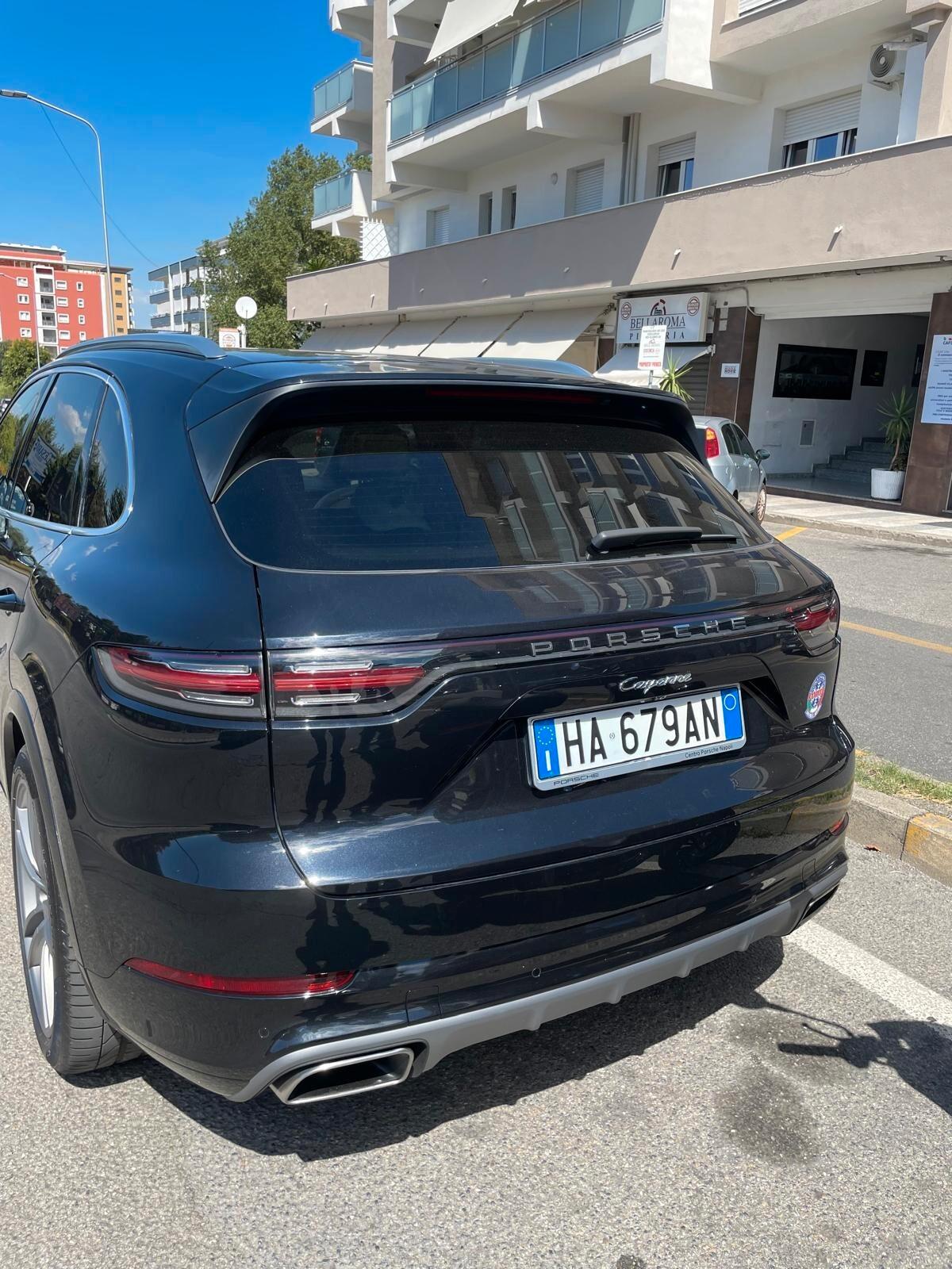 Porsche Cayenne 3.0 V6 Tetto-Burmester-2018-298.000Km