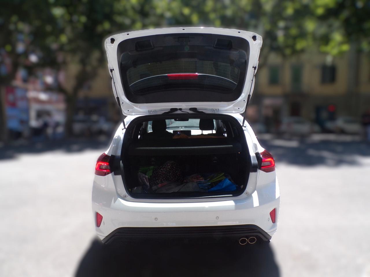 AUTO FORD FOCUS 5P DEL 05.2025 14.500 KM MOTORE 1.0 ECOBOOST ST-LINE X 125CV