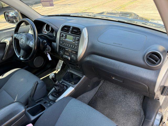 TOYOTA RAV 4 MY23 RAV4 2.0 Tdi D-4D cat 5 porte Sol