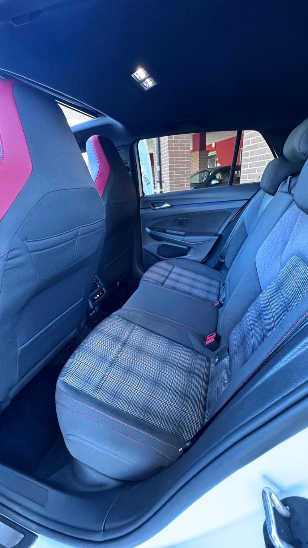 Volkswagen Golf GTI 2.0 TSI DSG