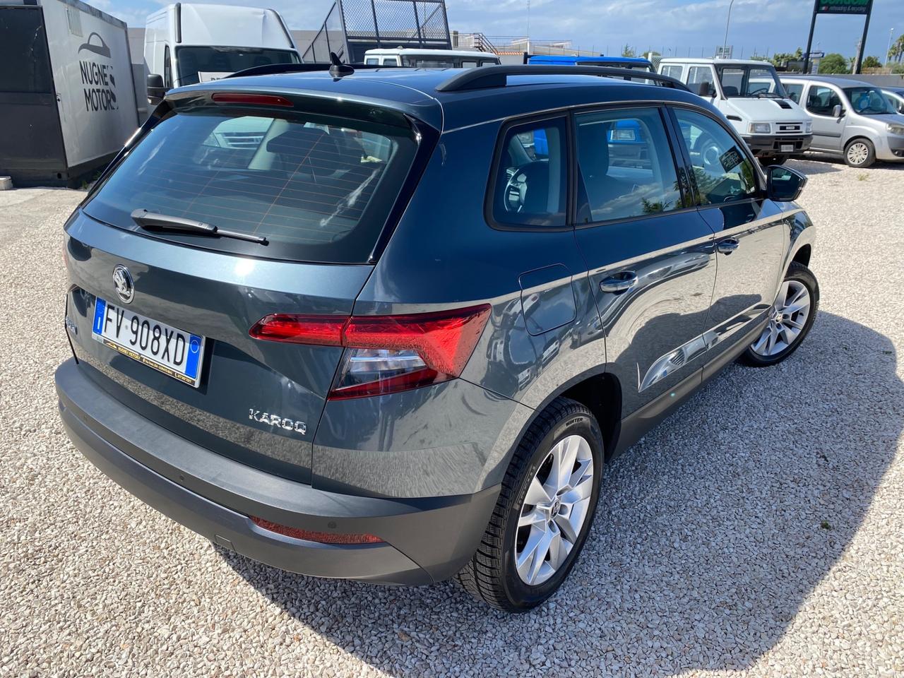 Skoda Karoq 1.6 TDI SCR DSG Ambition IVA ESPOSTA UNICO PROPIETARIO TAGLIANDI UFFICIALI SKODA