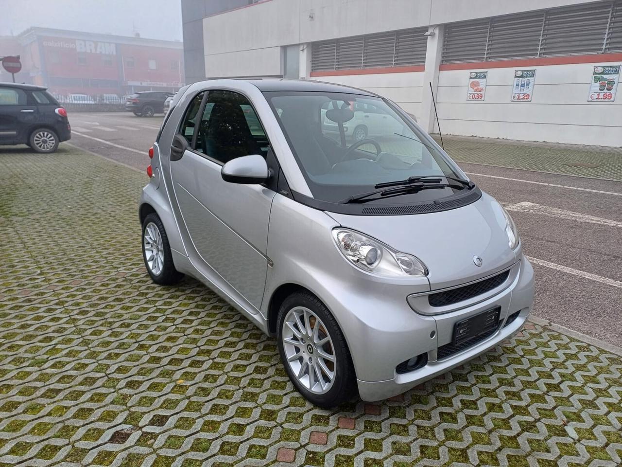 Smart ForTwo 1000 52 kW coupé passion