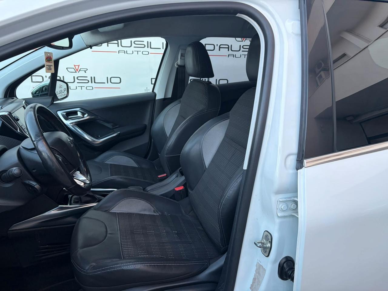 Peugeot 2008 1.6 e-HDi 115 CV Stop&Start Allure