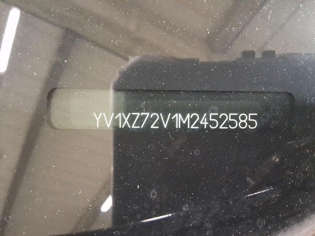 VOLVO XC40 2.0D D3 150CV 6M. MOMENTUM CORE ( FARI LED - COCKPIT - CRUISE - NAVI - SENSORI POST. )