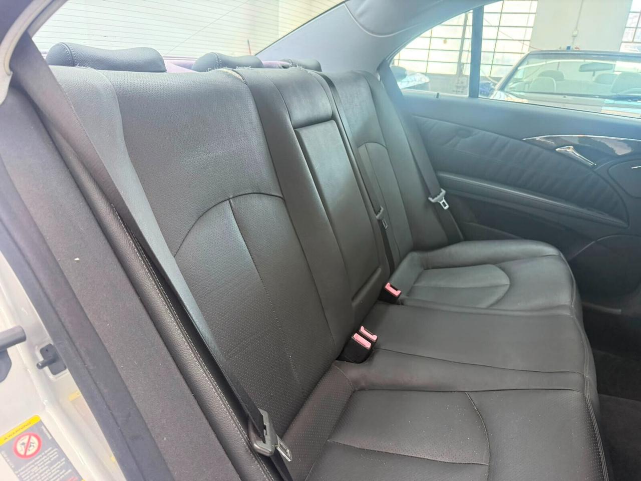 Mercedes-Benz E 270 177CV 5p. - Diesel