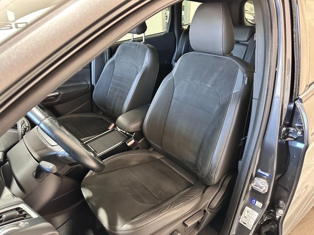 Ford Kuga 1.5 TDCI 120 CV ST-Line - CAMERA - NAVI