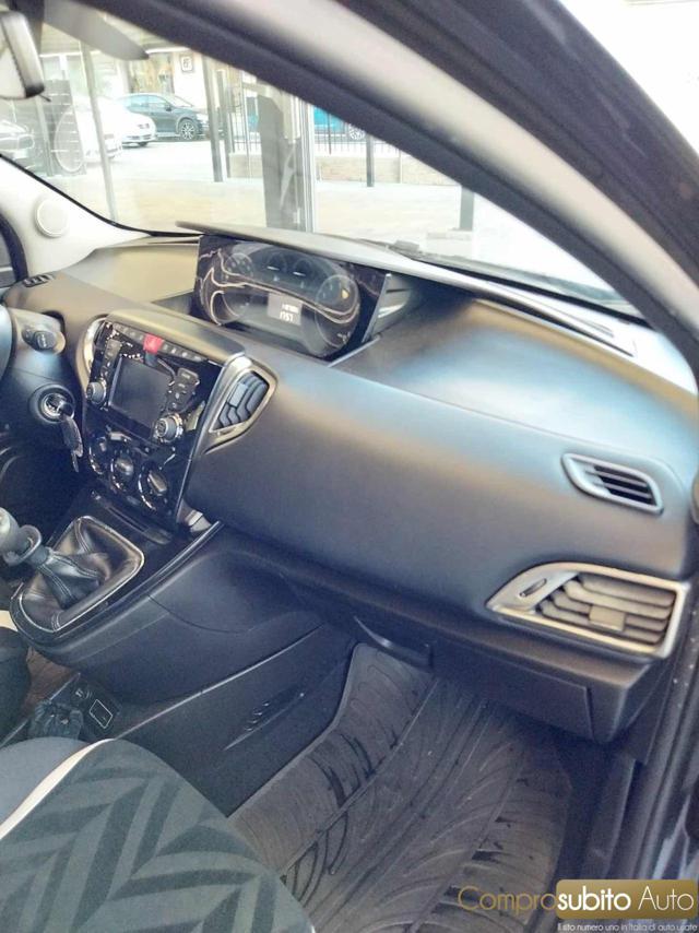 LANCIA Ypsilon 1.2 69 CV GPL Platinum