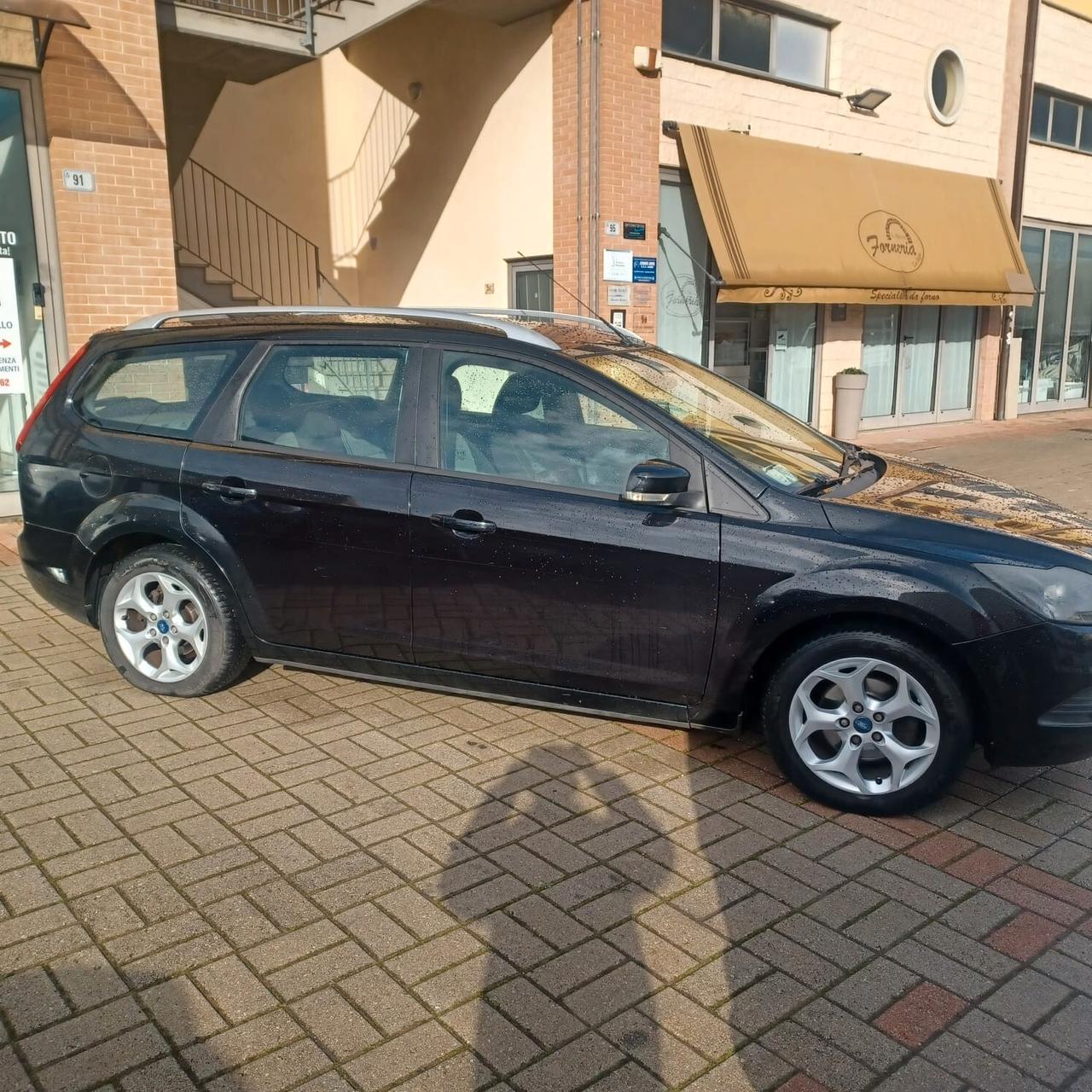 FOCUS 1.6 TDI SW CON MOTORE RIFATTO OTTIMO STATO