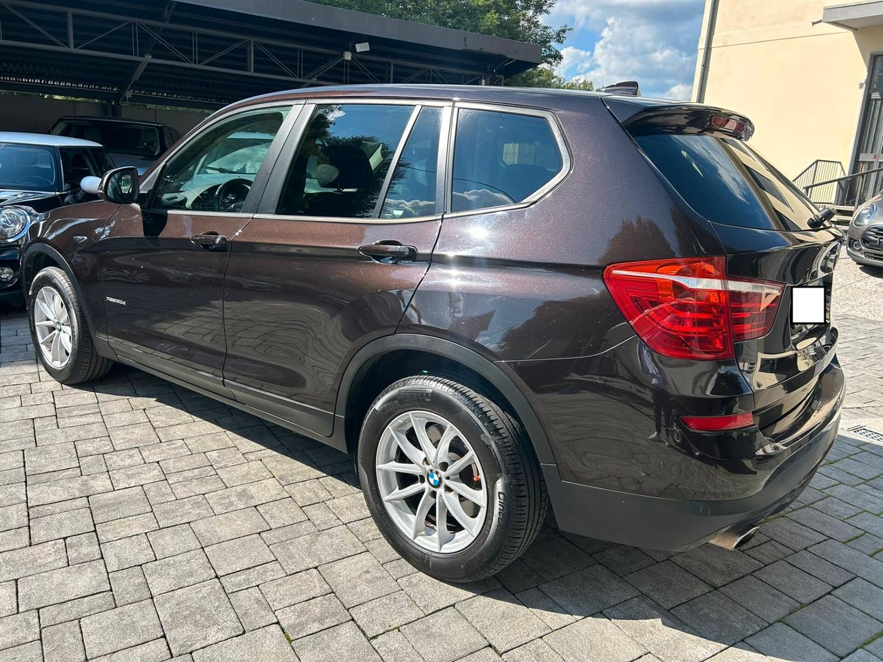 Bmw X3 xDrive20d Business aut. EURO 6B - NAVI - PELLE - PDC