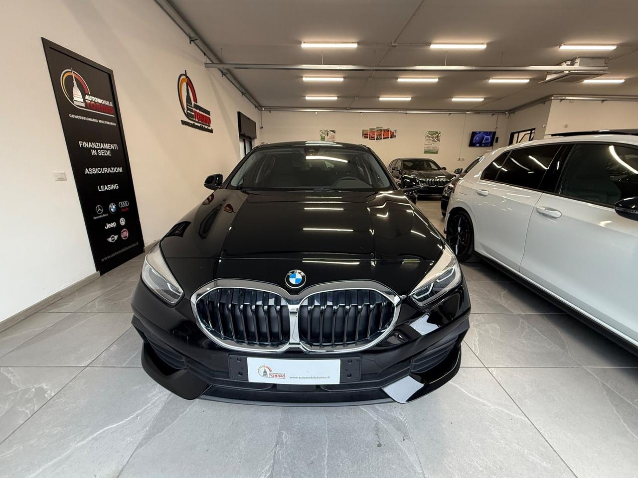 Bmw 118 118i 5p. Business Advantage VIRTUAL