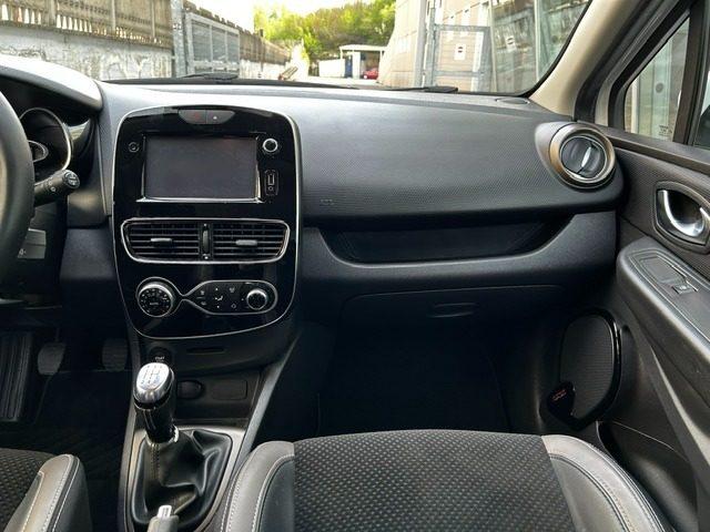 RENAULT Clio 900 TCe 12V 90CV "NEOPATENTATI-STUPENDA!!"