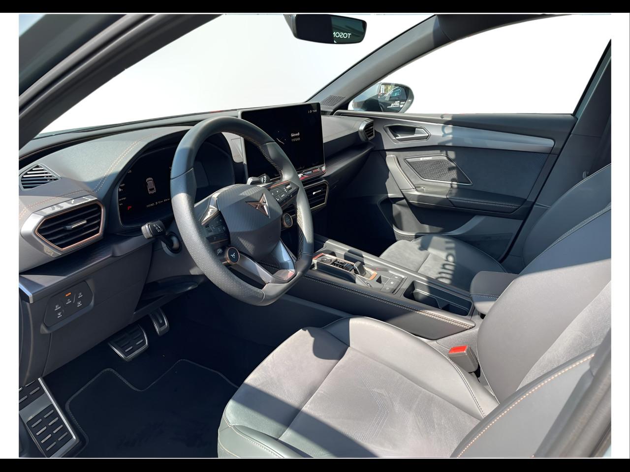 CUPRA Nuova CUPRA Leon VZ 1.5 e-HYBRID 200 kW (272 CV) pHEV DSG 6 marce 2WD