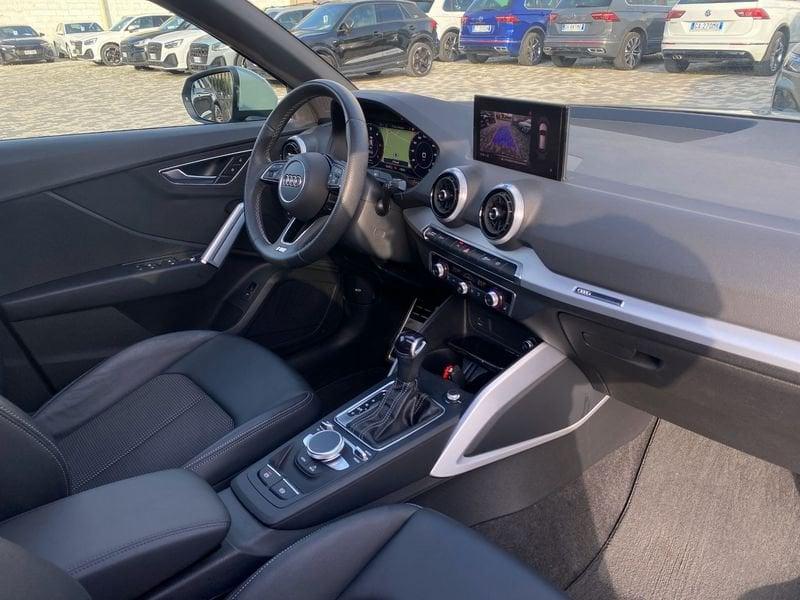 Audi Q2 S Line interno ed esterno 2.0 TDI 116CV s-tronic 30