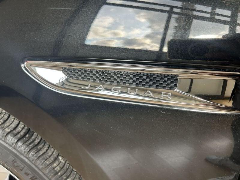 Jaguar F-Pace 2.0D 180cv PURE