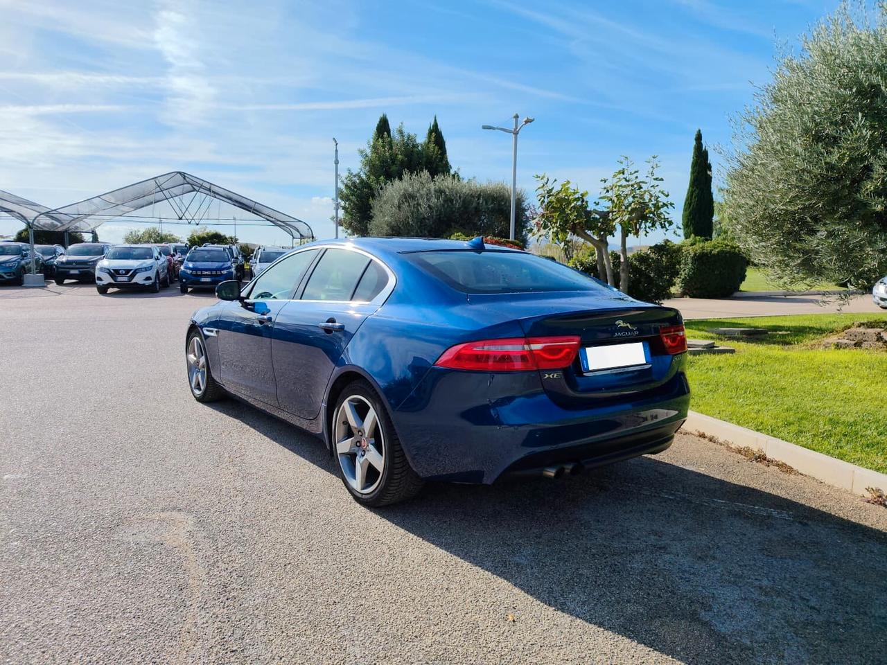 Jaguar XE 2.0 D Turbo 180CV aut. Prestige Business Edition