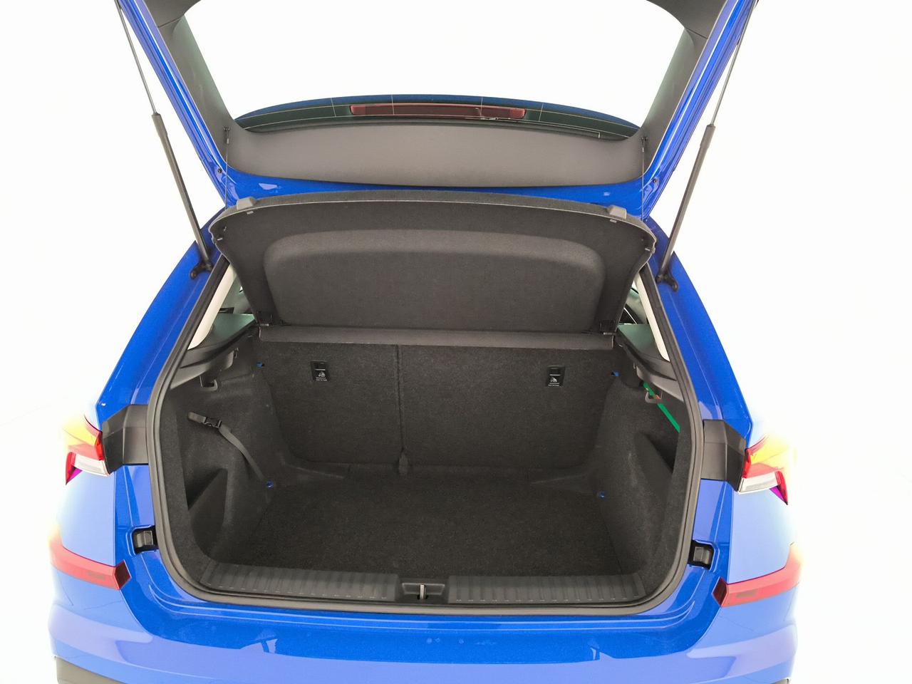 Skoda Kamiq 1.0 tsi black dots 95cv
